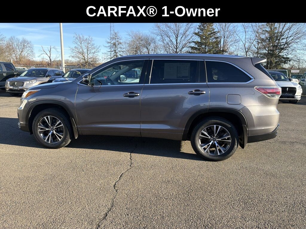 Used 2016 Toyota Highlander XLE V6 SUV