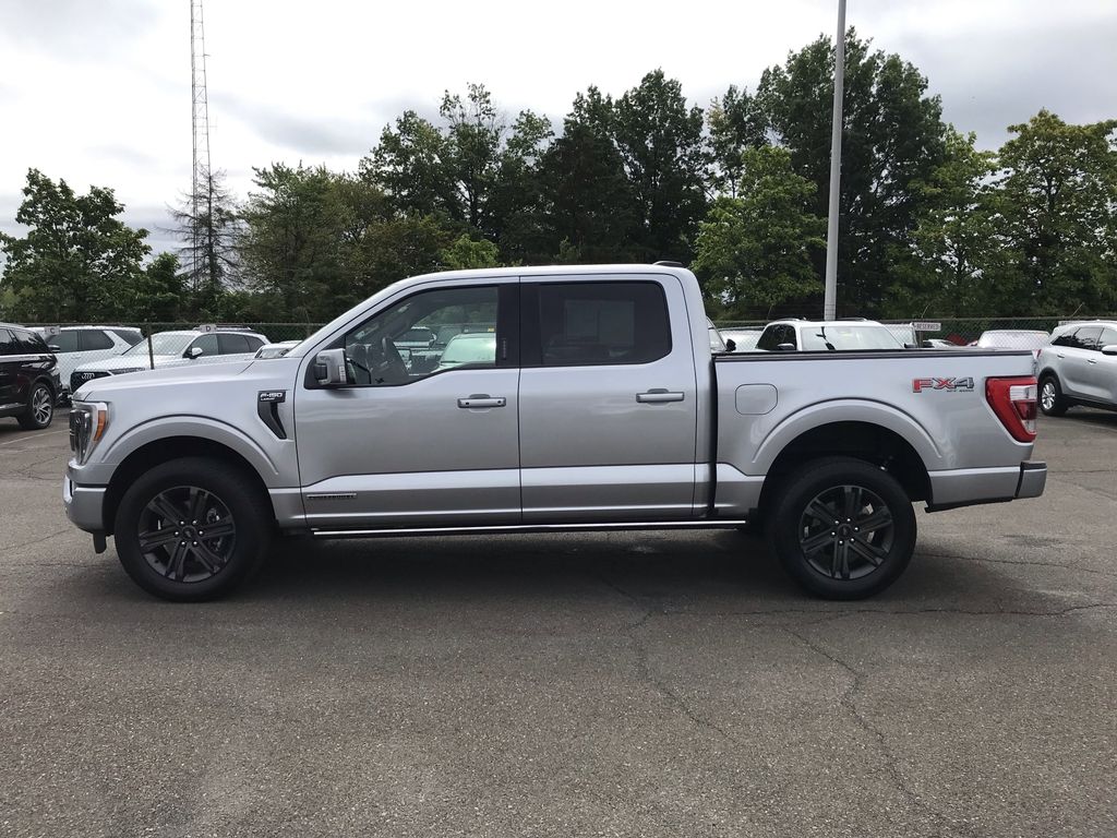 2023 Ford F-150 Lariat FX4 photo 2