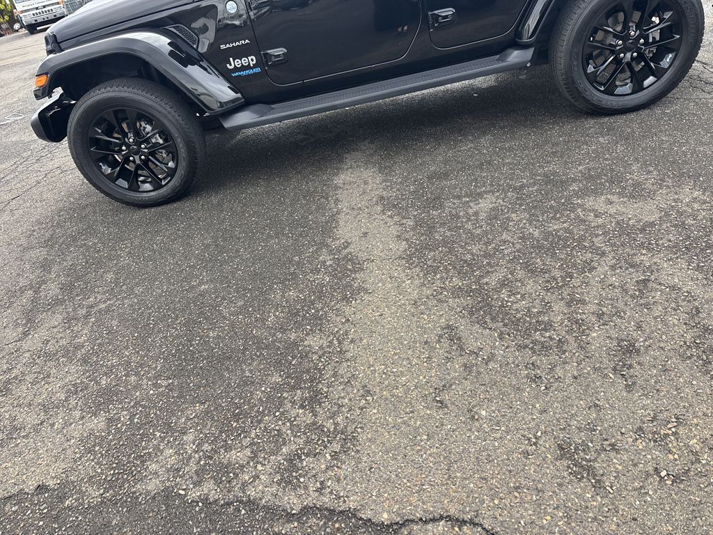 2021 Jeep Wrangler Unlimited 4xe Sahara photo 3