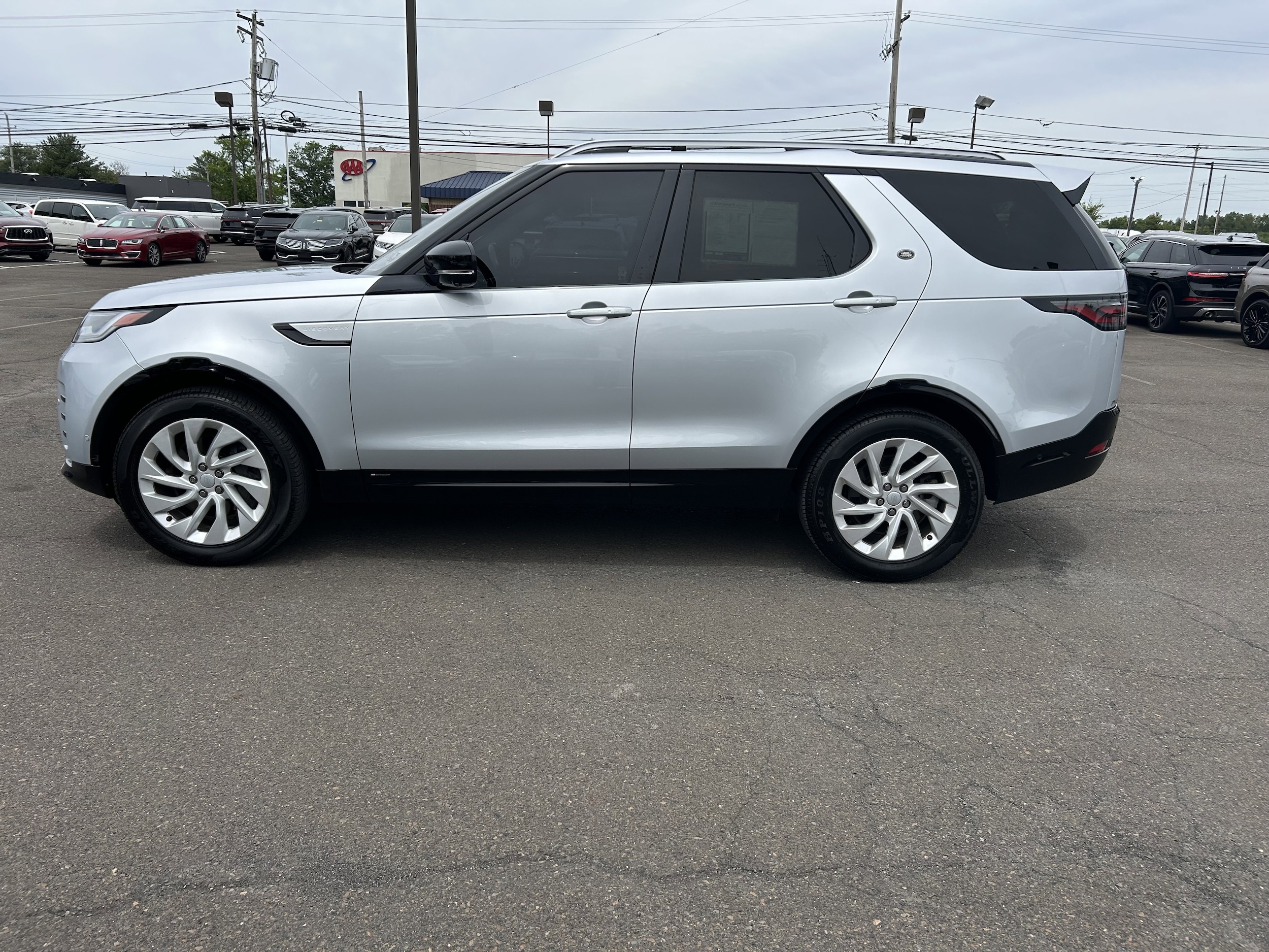 Used 2022 Land Rover Discovery S R Dynamic with VIN SALRT4EU9N2463504 for sale in Lansdale, PA