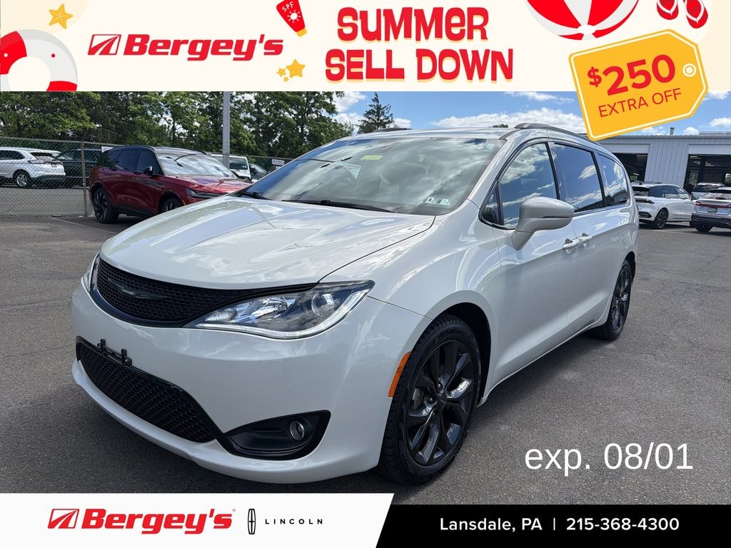 Used 2020 Chrysler Pacifica 3.6L FWD Limited w/ S Appearance Pkg Minivan/Van