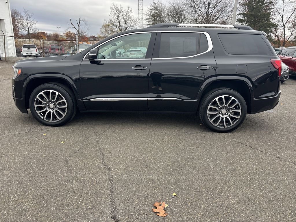 2020 Gmc Acadia Denali photo 2