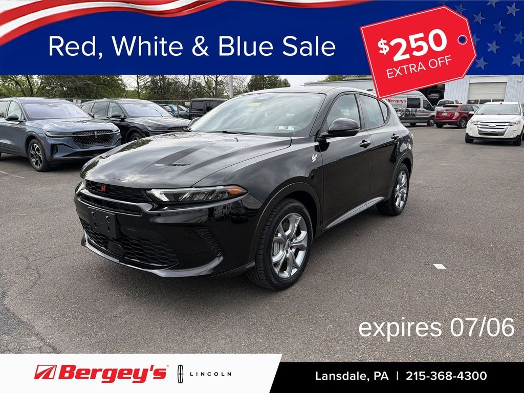 Used 2024 Dodge Hornet 1.3T eAWD RT Plus w/ Moonroof & Navigation SUV