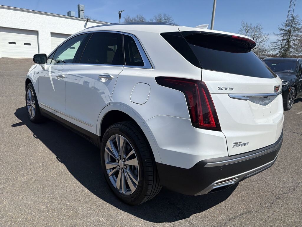 Used 2024 Cadillac XT5 3.6L AWD Premium Luxury w/ UltraView Sunroof & Navigation SUV