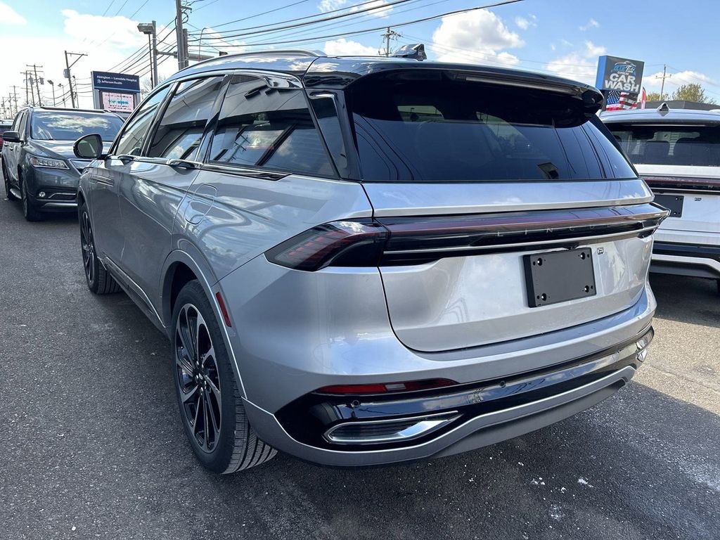 New 2025 Lincoln Nautilus 2.0T AWD Black Label w/ Panoramic Moonroof & Nav SUV