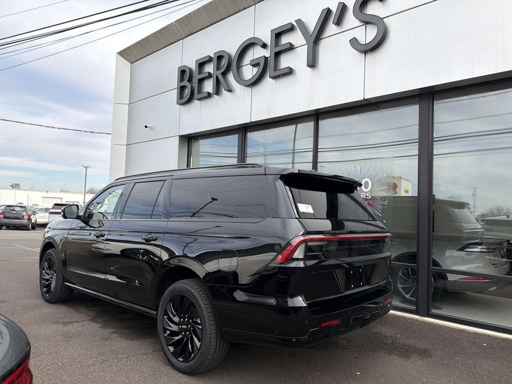 New 2025 Lincoln Navigator L 3.5T 4WD Reserve w/ Jet & Heavy Duty Trailer Tow Pkg SUV