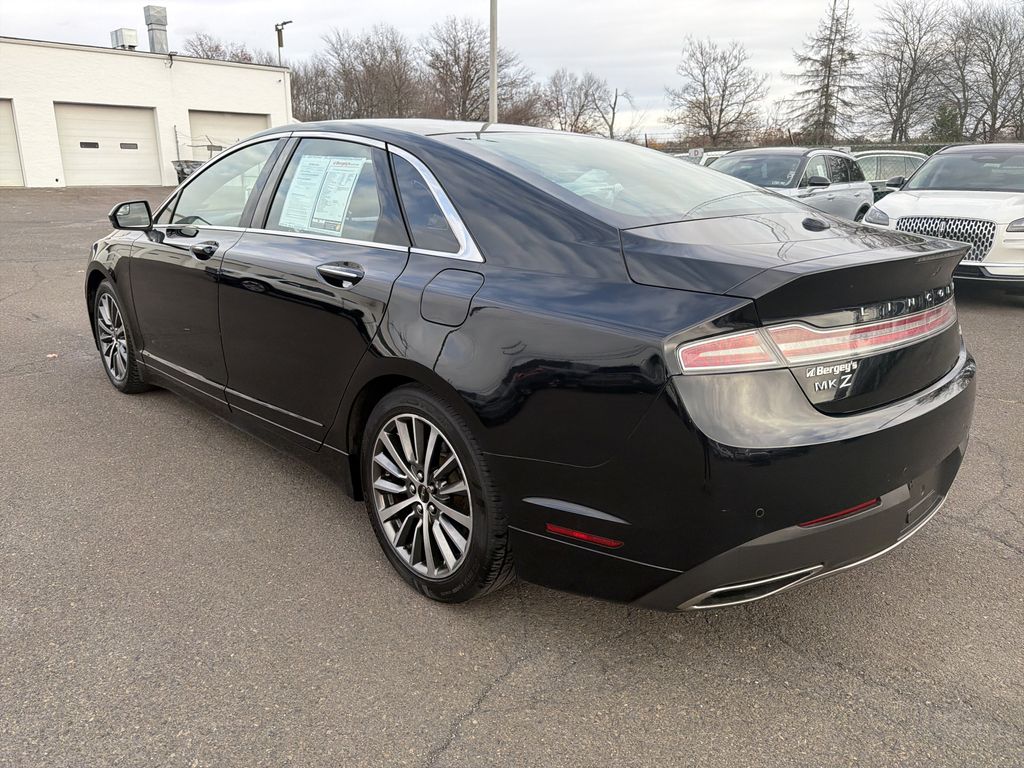 2017 Lincoln MKZ Hybrid Premiere photo 3