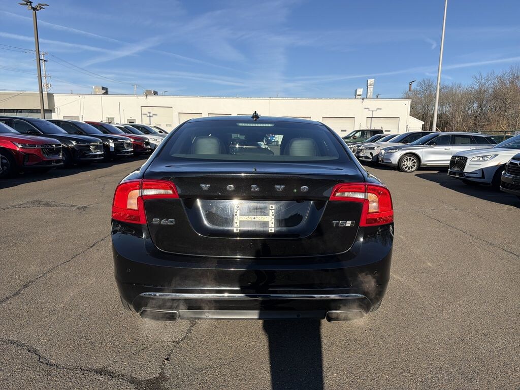 Used 2018 Volvo S60 2.0T AWD T5 Inscription w/ Platinum Pkg Sedan