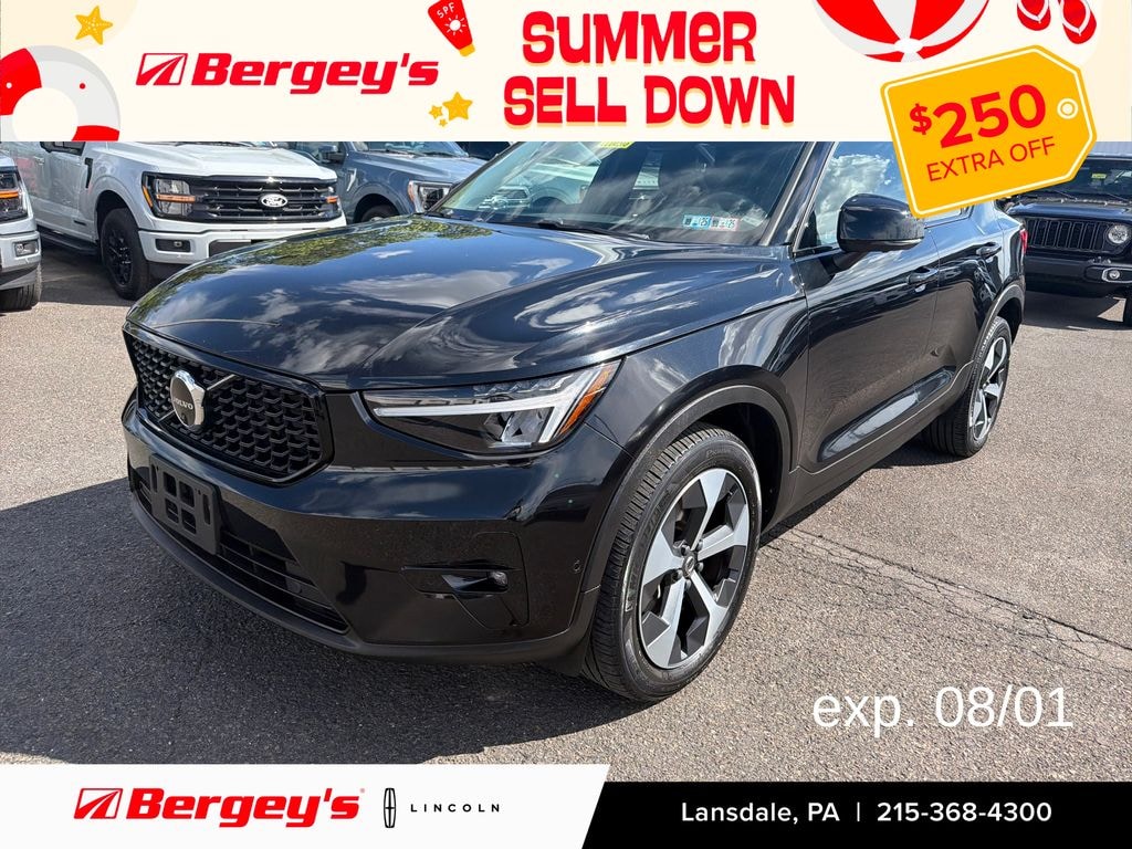 Used 2023 Volvo XC40 2.0T AWD B5 Plus Dark Theme w/ Climate & Driver Assist Pkg SUV