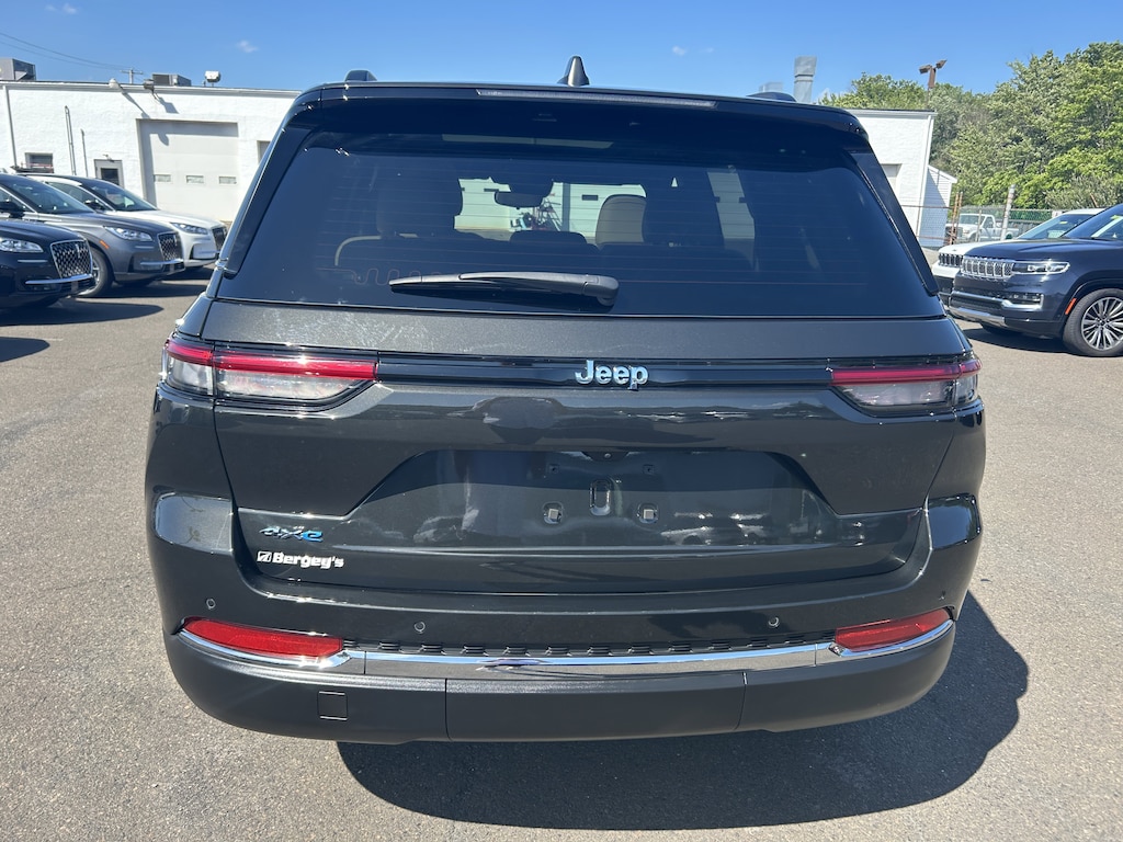 Used 2023 Jeep Grand Cherokee 4xe 2.0L 4WD w/ Dual Pane Sunroof & Nav SUV
