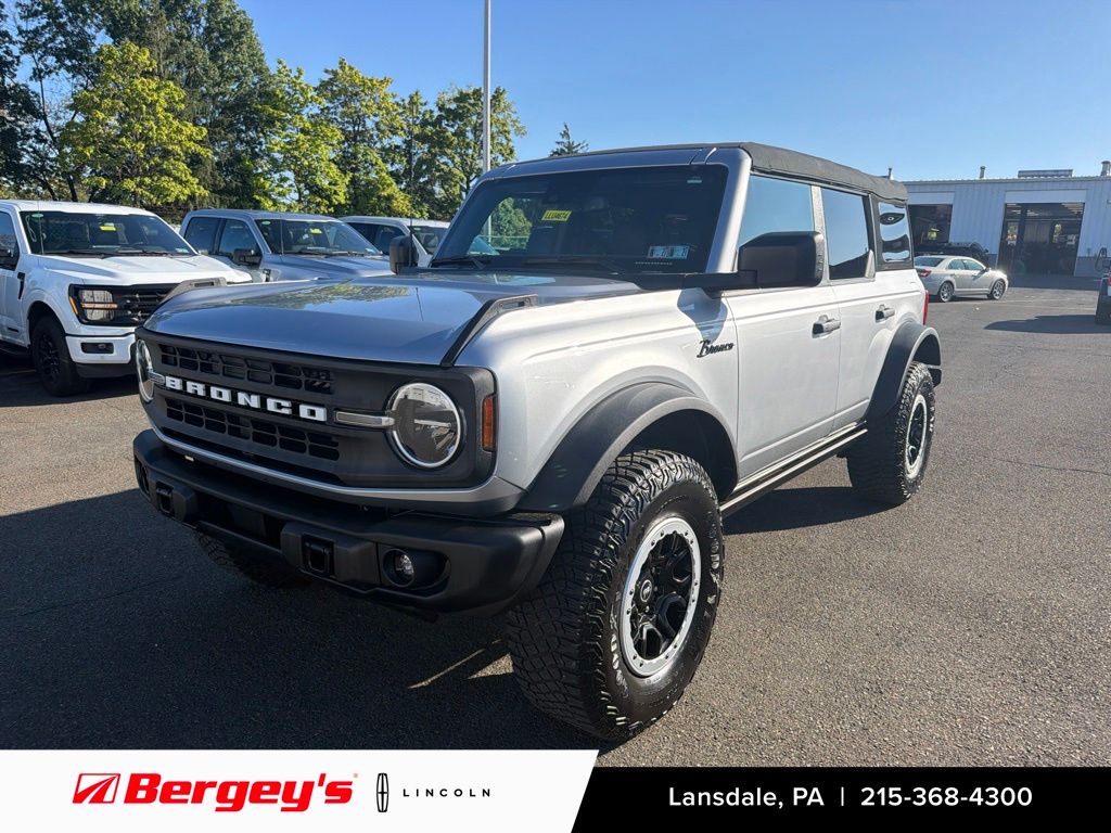 2023 Ford Bronco SUV 