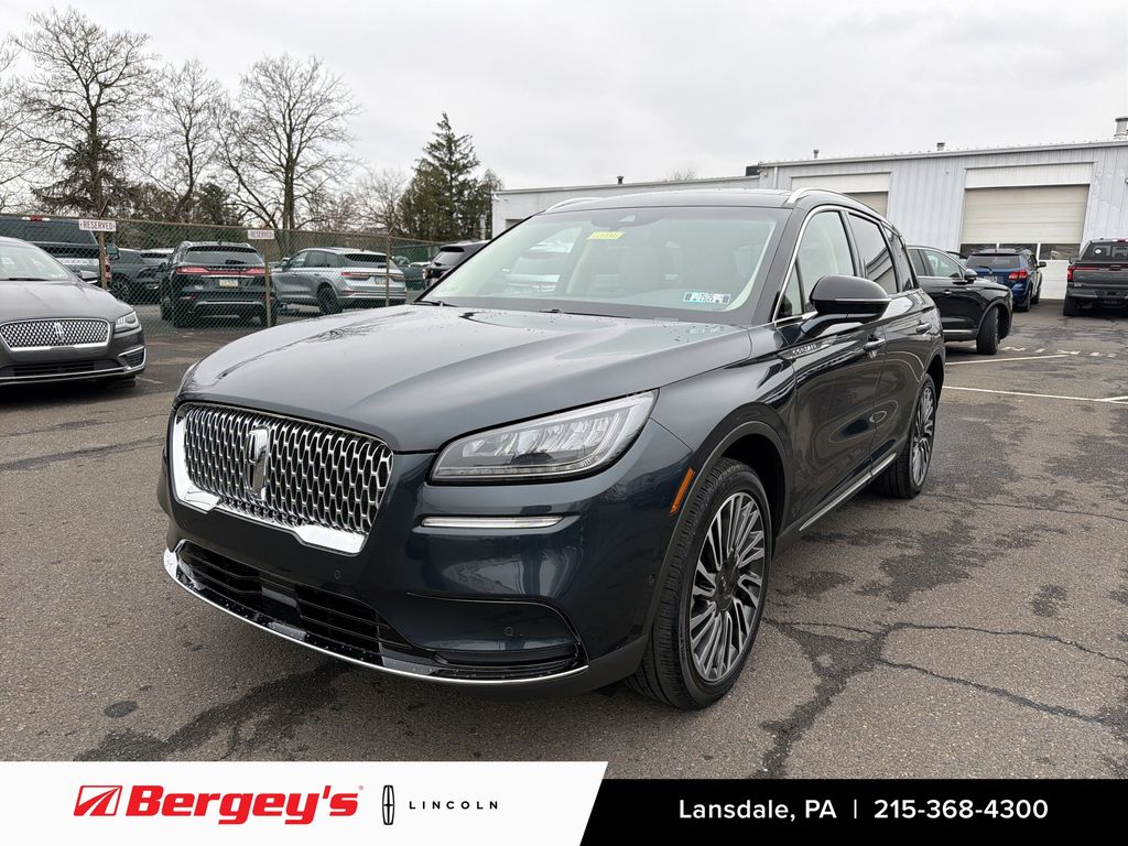 2022 Lincoln Corsair Reserve's photo