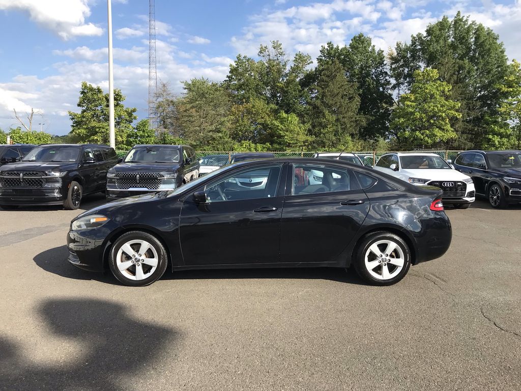 2016 Dodge Dart SXT photo 2