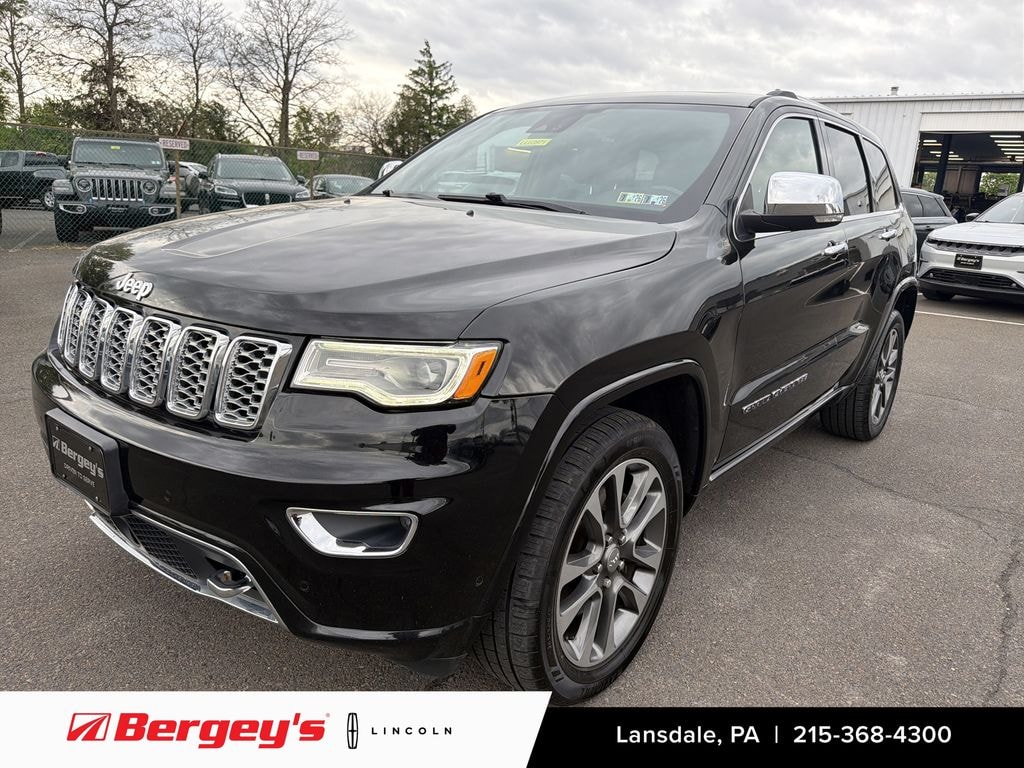 Used 2017 Jeep Grand Cherokee Overland SUV