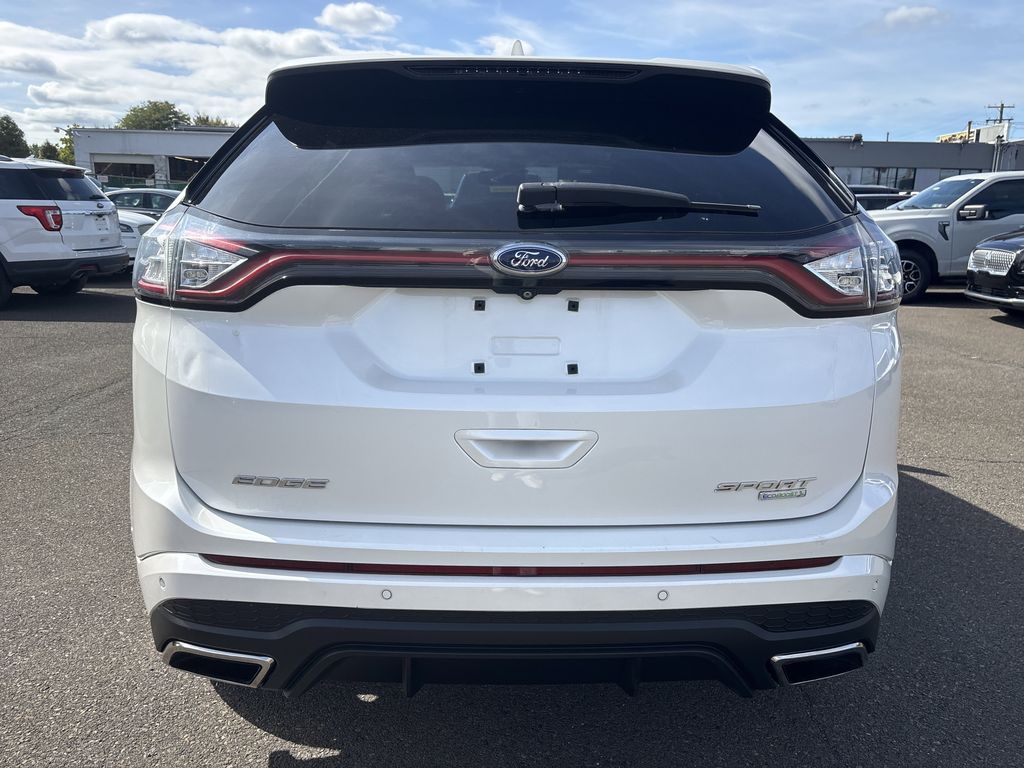 2015 Ford Edge Sport photo 4
