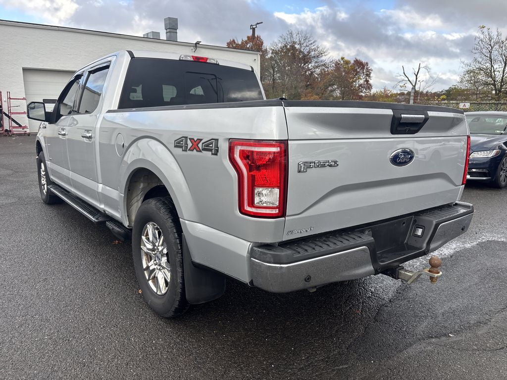 2015 Ford F-150 XLT photo 3