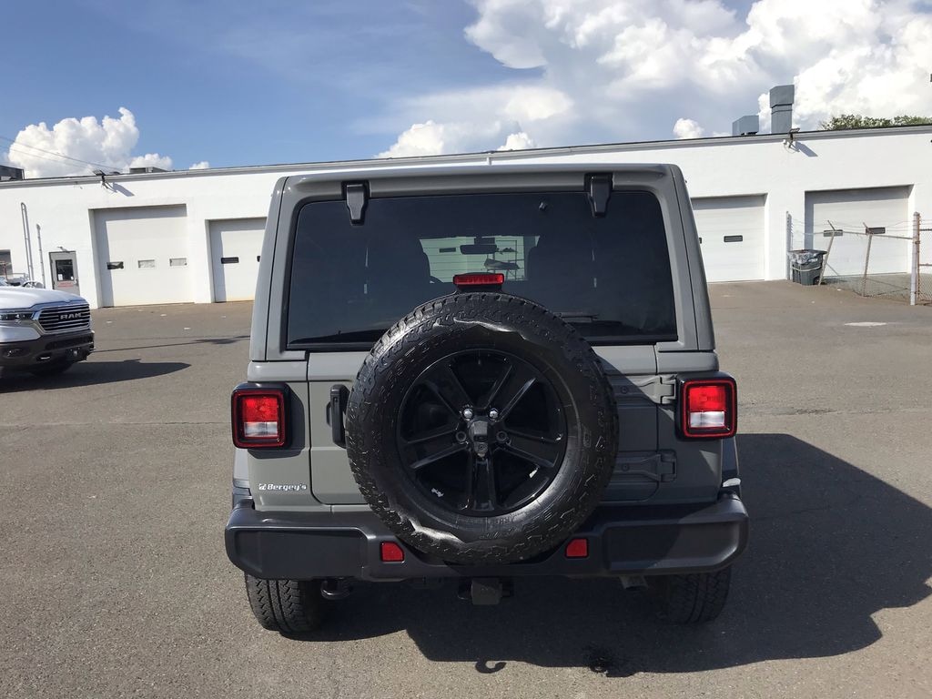 Used 2022 Jeep Wrangler Unlimited 3.6L 4WD Sahara Altitude Hard Top w/ Cold Weather & Trailer Tow Pkg SUV