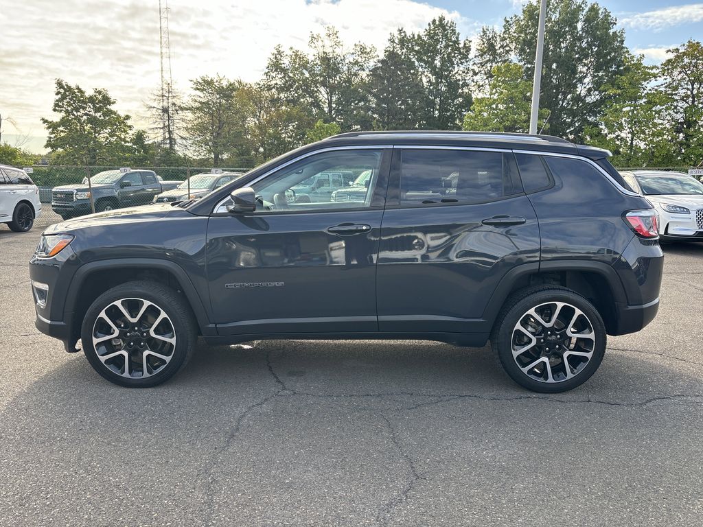 2018 Jeep Compass Limited photo 2