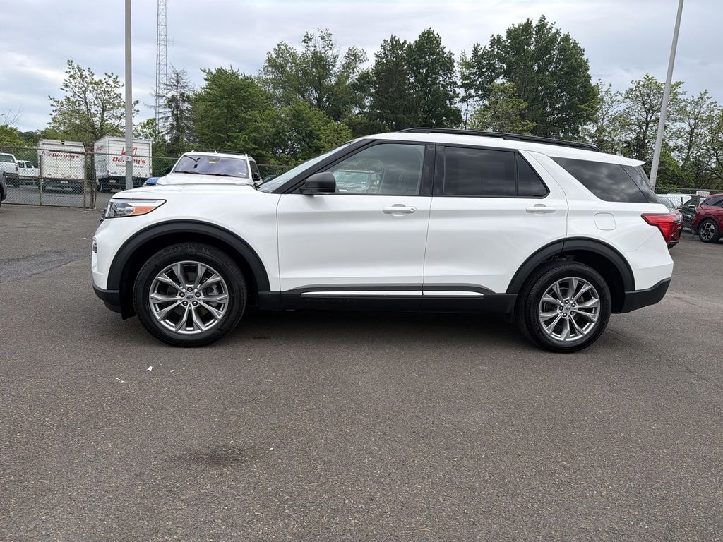 Used 2023 Ford Explorer 2.3T 4WD XLT w/ Twin Panel Moonroof & Navigation SUV