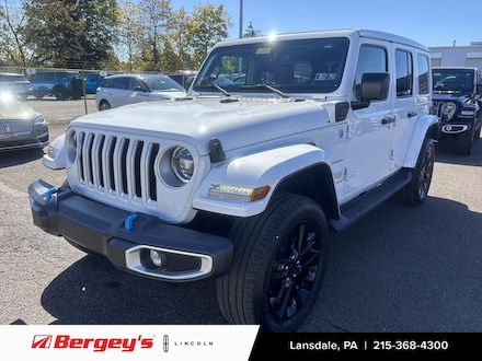 2023 Jeep Wrangler Unlimited 4xe 2.0L 4WD Sahara Sky Top w/ Cold Weather Pkg SUV
