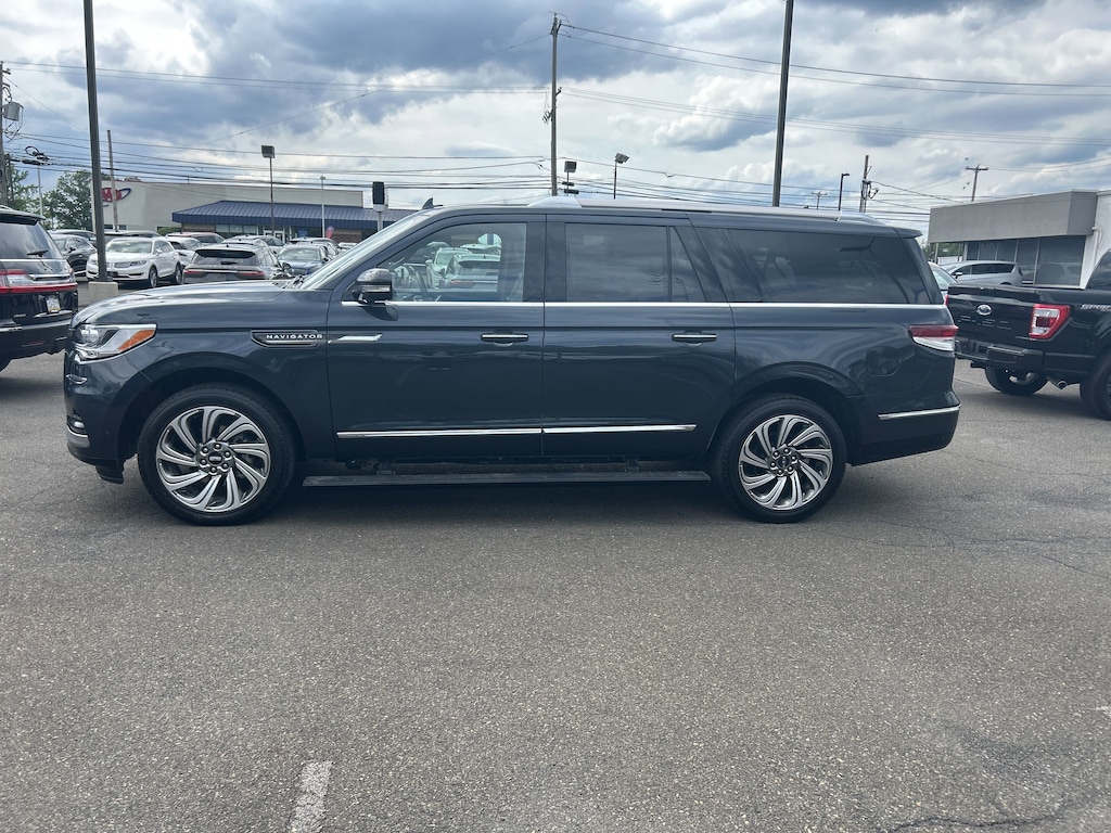Certified 2024 Lincoln Navigator L 3.5T 4WD Reserve w/ Luxury Pkg SUV