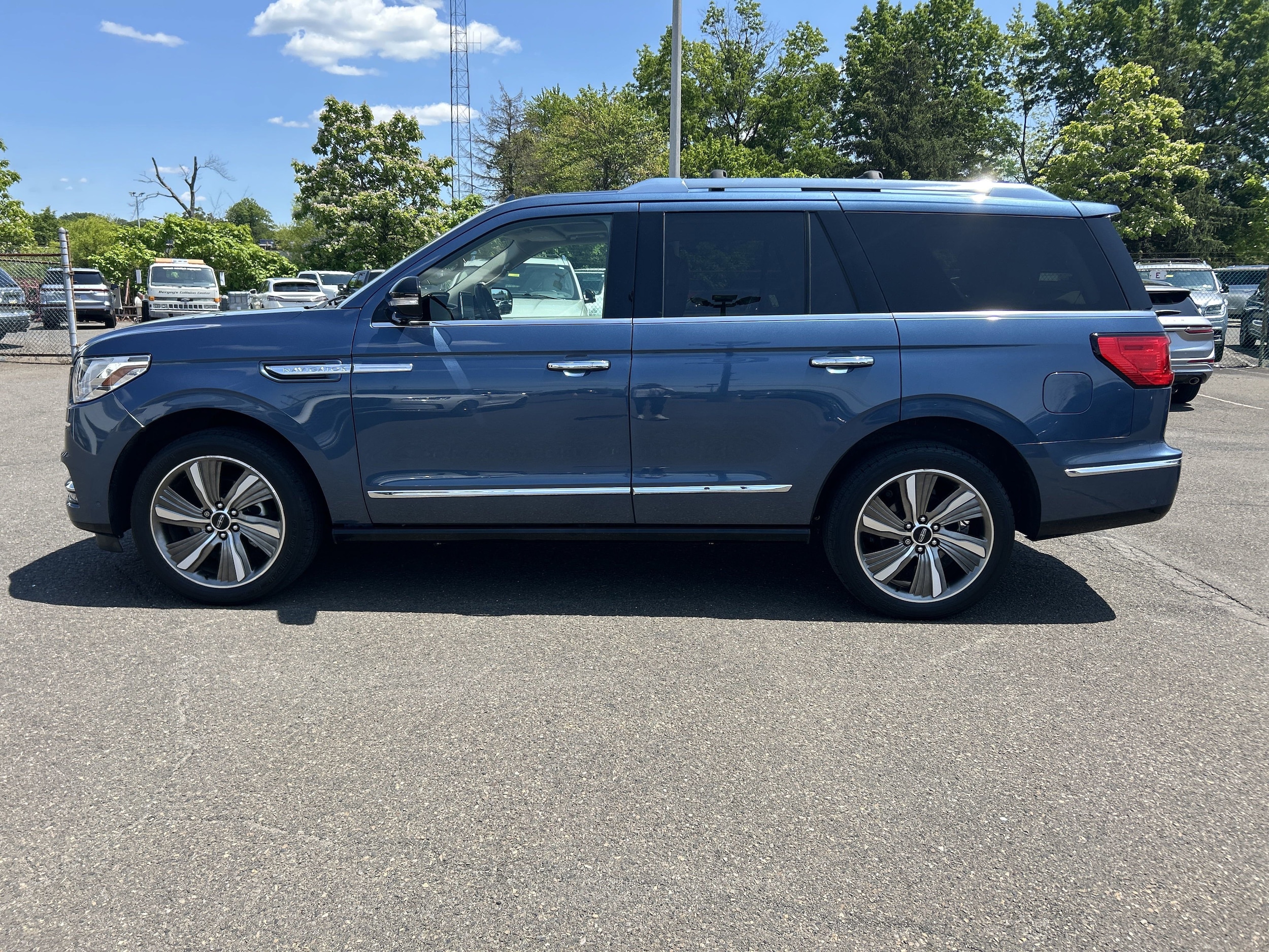 Used 2019 Lincoln Navigator Reserve with VIN 5LMJJ2LT0KEL20162 for sale in Lansdale, PA