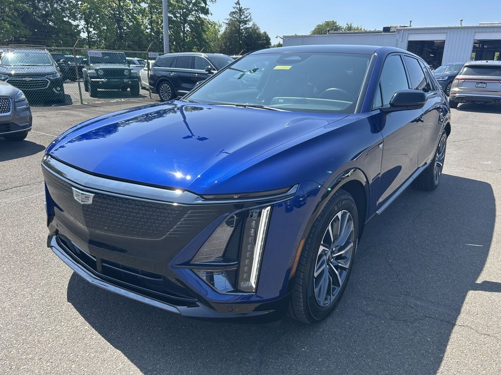 Used 2024 Cadillac LYRIQ Sport 1 AWD w/ Panoramic Moonroof & Navigation SUV