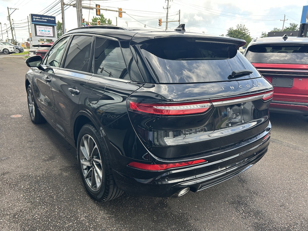 New 2025 Lincoln Corsair 2.5L AWD Grand Touring w/ Panoramic Moonroof & Nav SUV