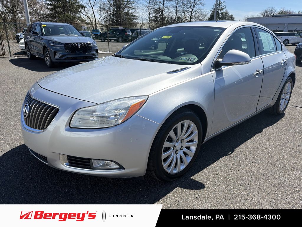 2013 Buick Regal Premium 1