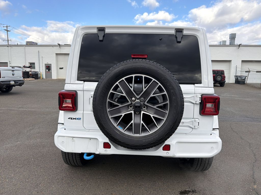 2022 Jeep Wrangler Unlimited Sahara High Altitude 4xe photo 4