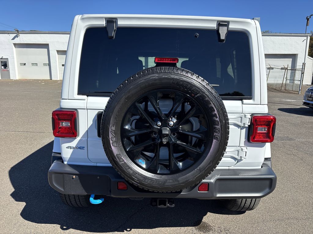 2023 Jeep Wrangler Unlimited 4xe Sahara photo 3