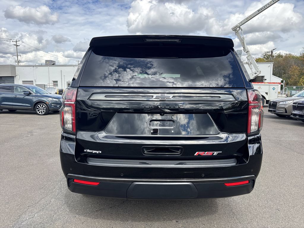 2021 Chevrolet Tahoe RST photo 3