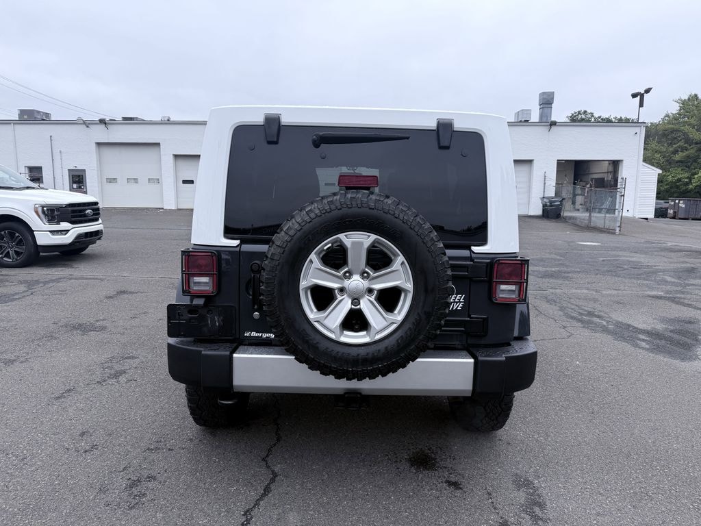 Used 2017 Jeep Wrangler JK Unlimited 3.6L 4WD Chief Sahara w/ Trailer Tow & Connectivity Group SUV