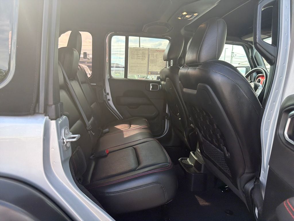 Used 2022 Jeep Wrangler Unlimited 3.6L 4WD Rubicon w/ Cold Weather & Trailer Tow Pkg SUV