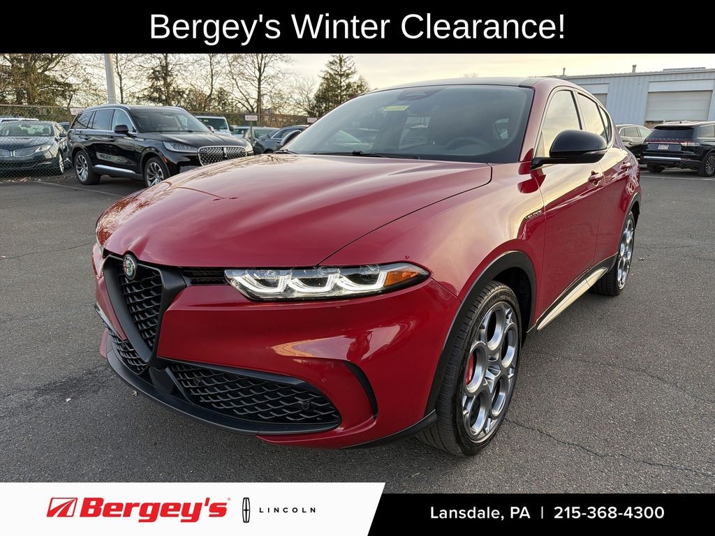 Used 2024 Alfa Romeo Tonale 1.3T EAWD Veloce w/ Moonroof & Heated Seats SUV