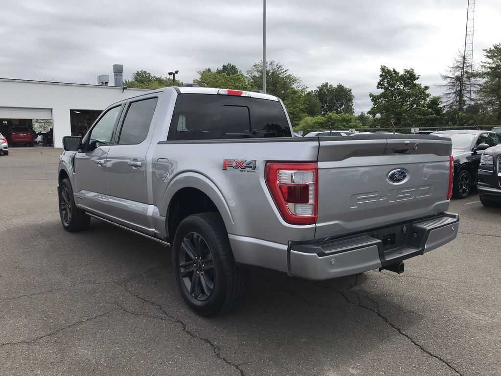 2023 Ford F-150 Lariat FX4 photo 3