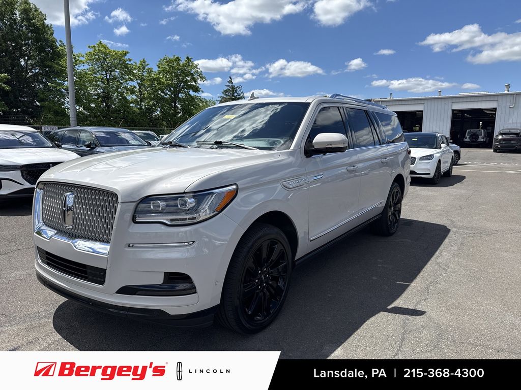 2023 Lincoln Navigator L SUV 
