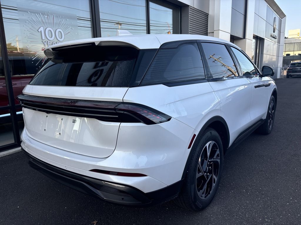 New 2025 Lincoln Nautilus Hybrid 2.0L AWD Premiere II w/ Jet Appearance Pkg SUV