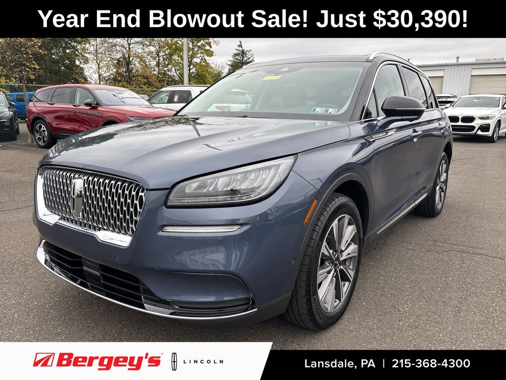 2022 Lincoln Corsair Reserve's photo