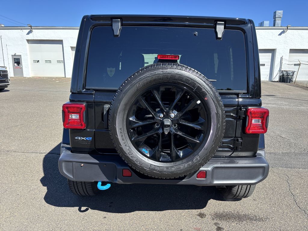 2022 Jeep Wrangler Unlimited 4xe Sahara photo 3