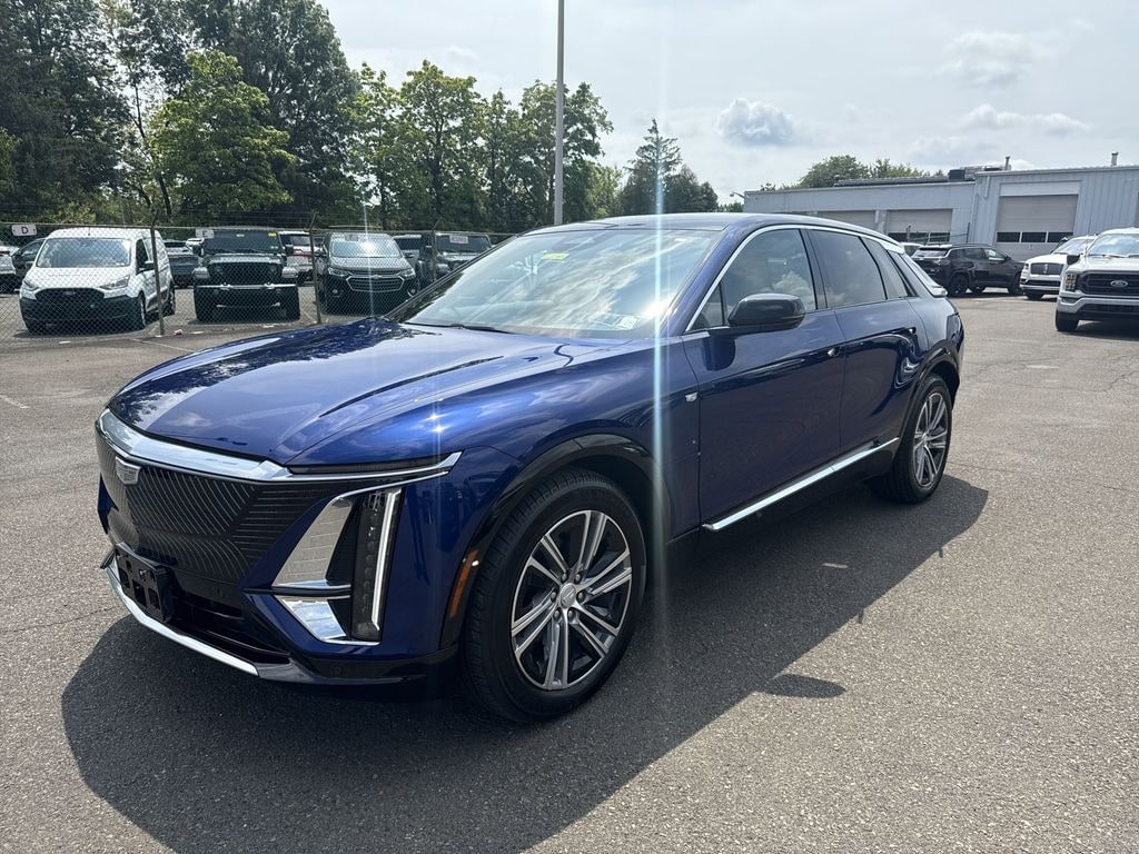 Used 2024 Cadillac LYRIQ 11.5 KW Luxury AWD w/ Navigation & Panoramic Moonroof SUV