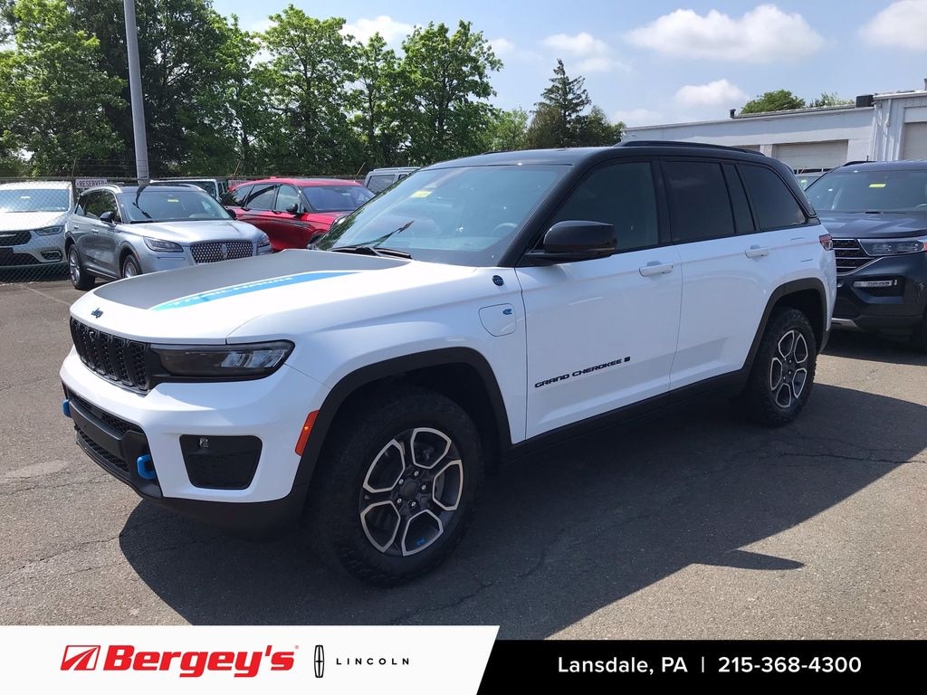Used 2023 Jeep Grand Cherokee 4xe 2.0L 4WD Trailhawk w/ Dual Pane Panoramic Sunroof & Nav SUV