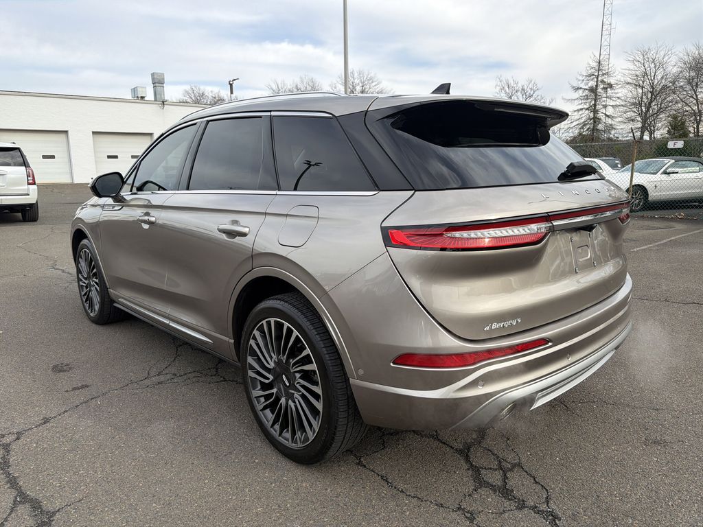 2020 Lincoln Corsair Reserve photo 2