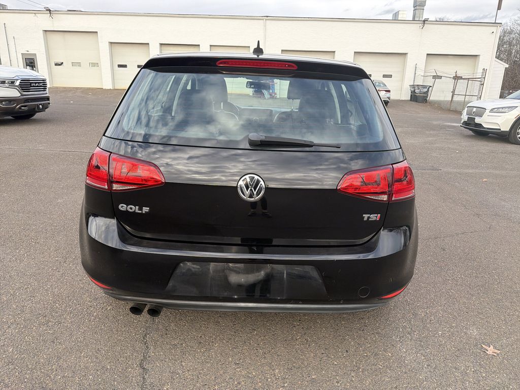2015 Volkswagen Golf TSI photo 4