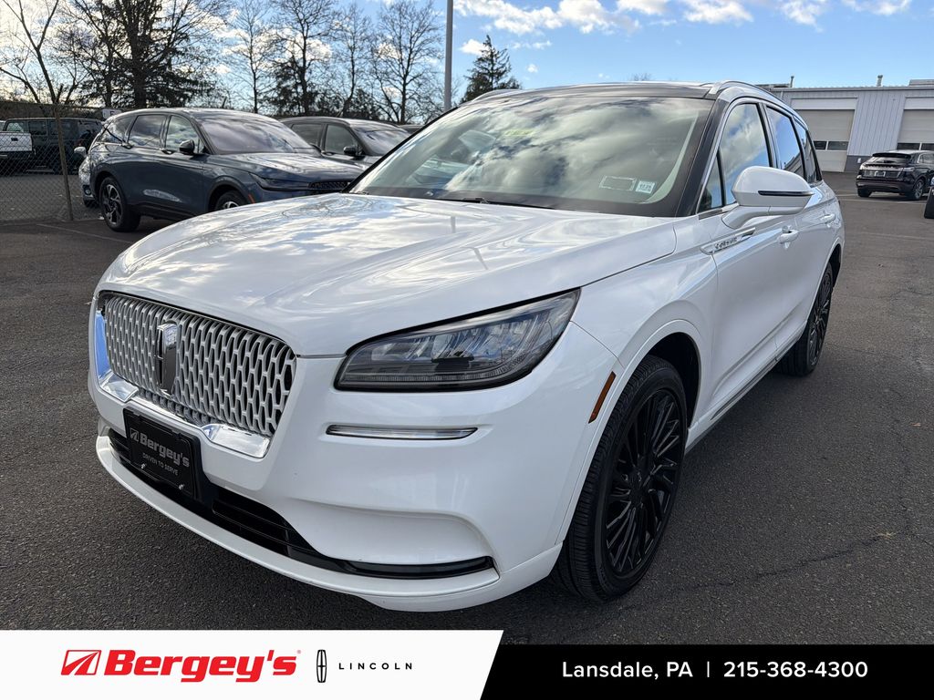 2021 Lincoln Corsair Reserve's photo