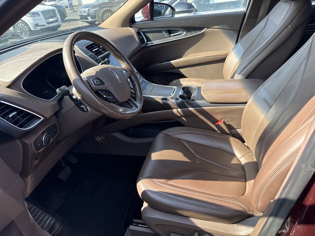 Used 2017 Lincoln MKX 3.7L AWD Reserve w/ Panoramic Vista Roof & Navigaton SUV