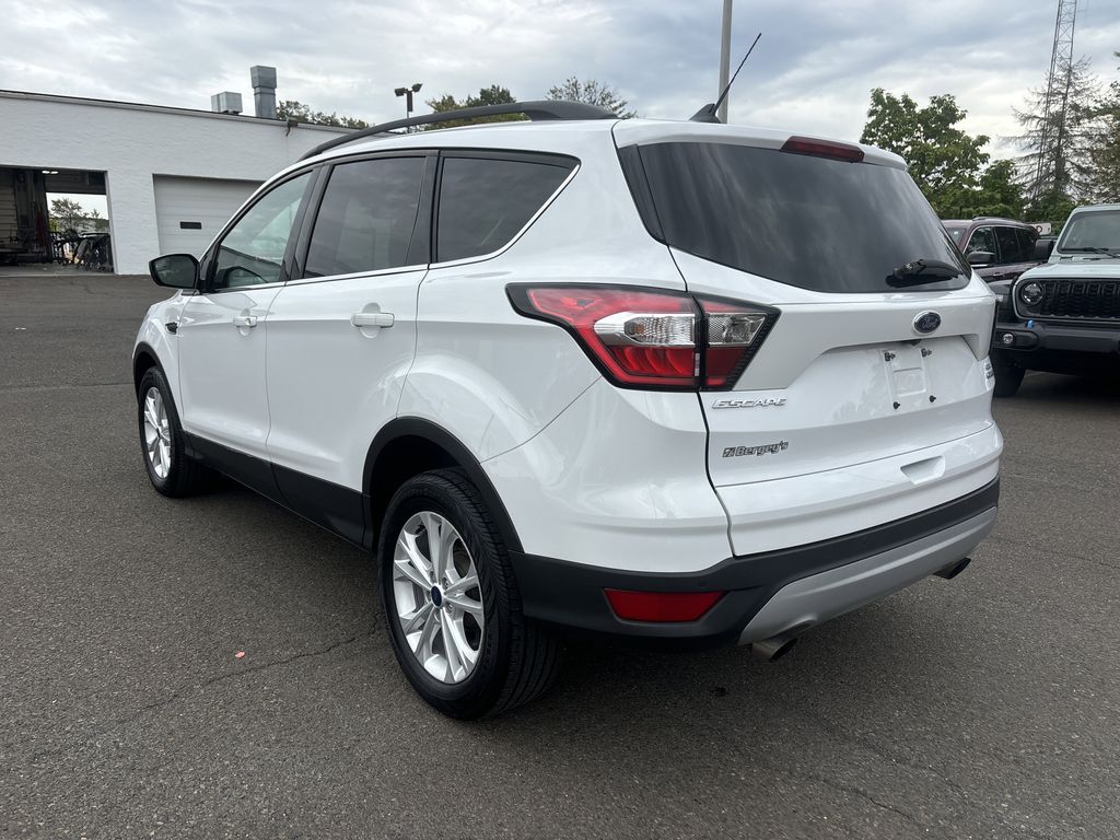 2018 Ford Escape SEL photo 2