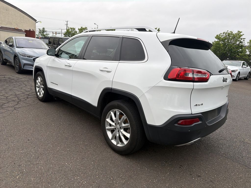 Used 2017 Jeep Cherokee Limited with VIN 1C4PJMDB1HW659552 for sale in Lansdale, PA