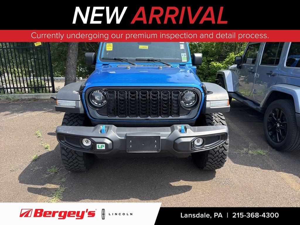 Used 2024 Jeep Wrangler Unlimited 4xe 2.0L 4WD Willys Skytop w/ Convenience & Safety Pkg SUV
