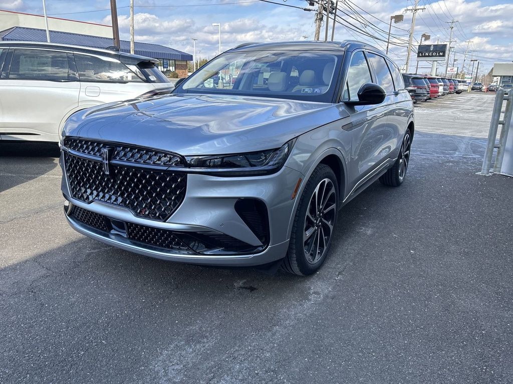 New 2025 Lincoln Nautilus 2.0T AWD Black Label w/ Panoramic Moonroof & Nav SUV